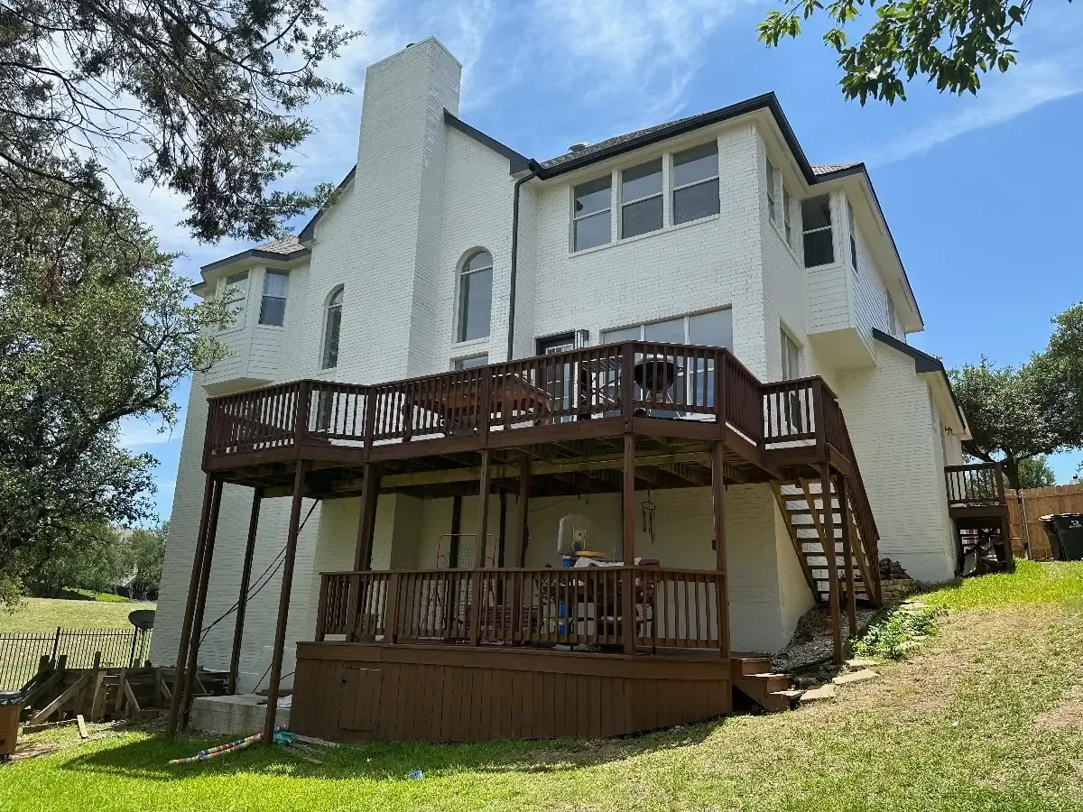 Mediterranean Stucco raised deck